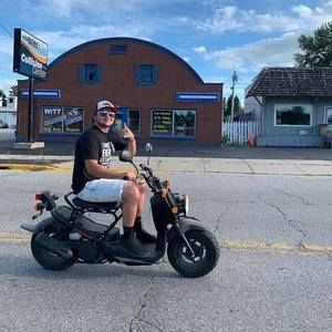 Meet your Posher, Vinnie